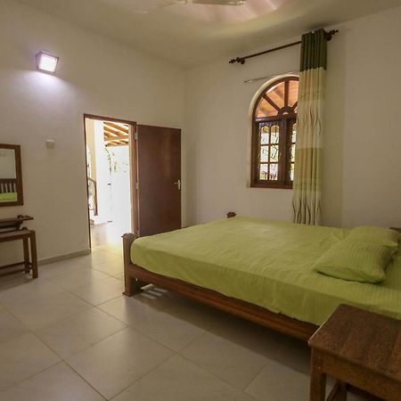 Villa Green White Unawatuna Exteriör bild