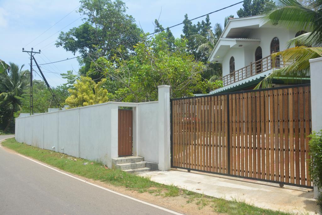 Villa Green White Unawatuna Exteriör bild