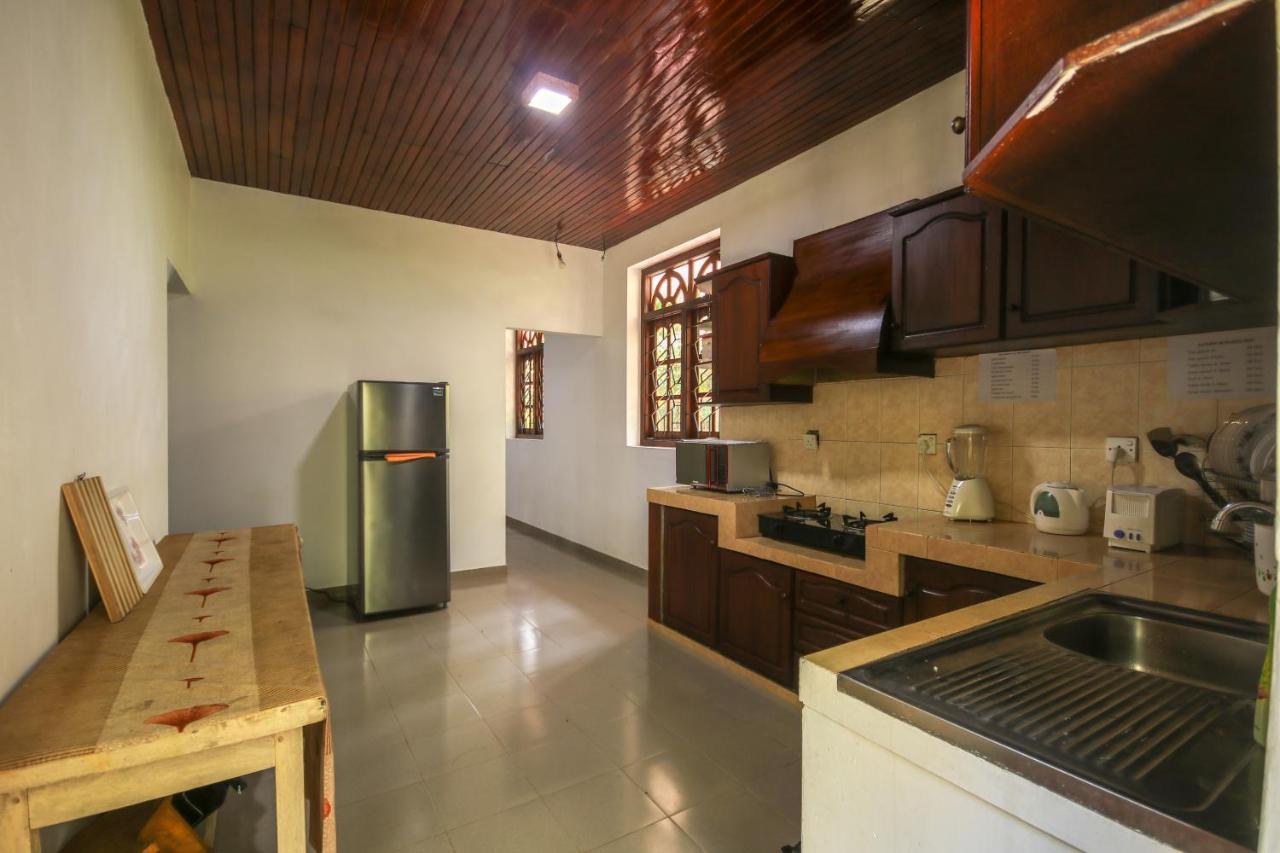 Villa Green White Unawatuna Exteriör bild