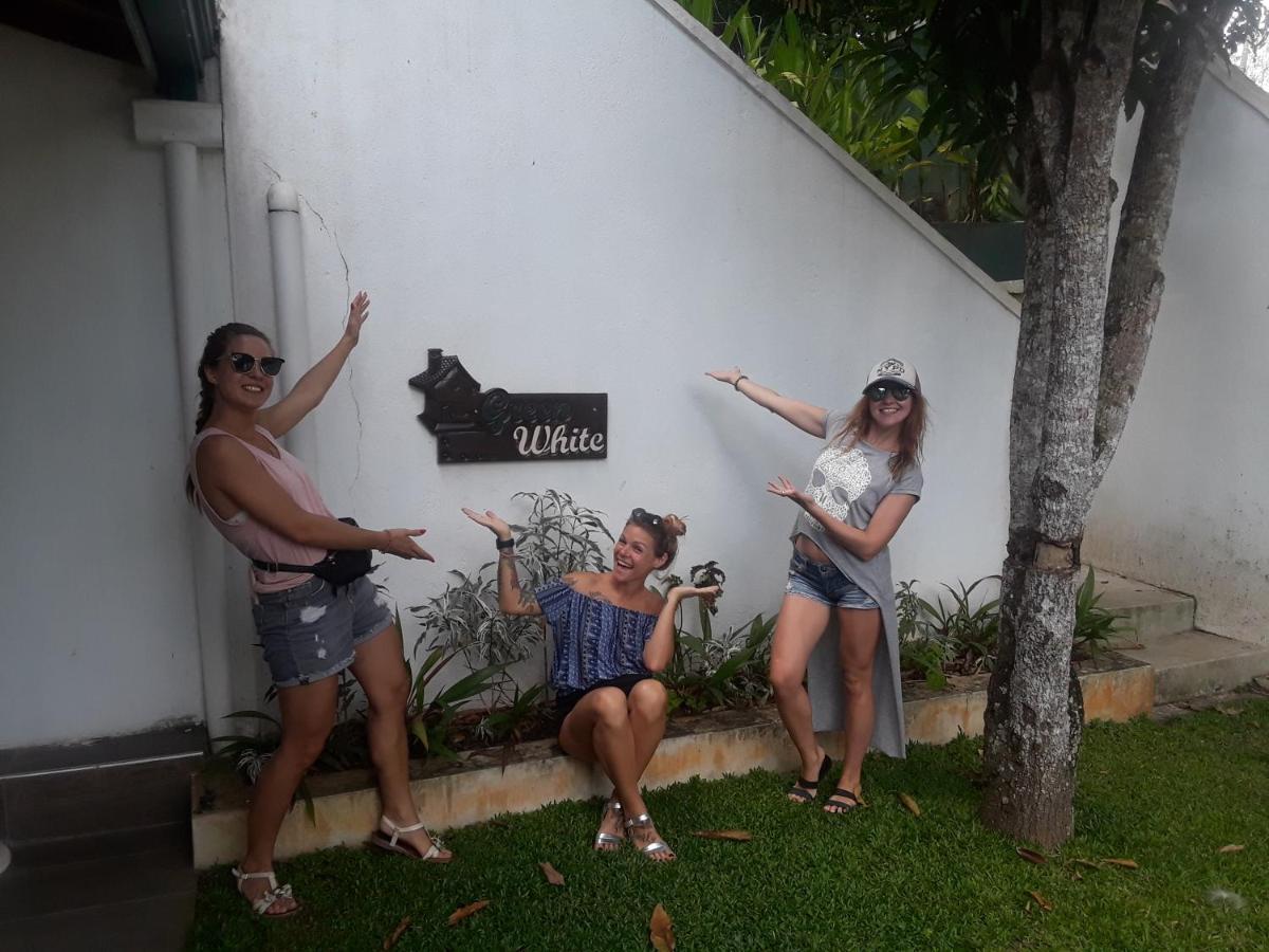 Villa Green White Unawatuna Exteriör bild